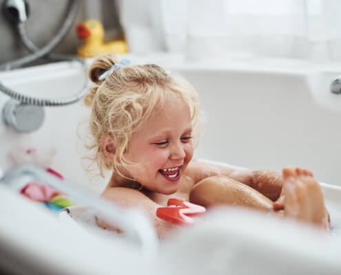 Kinder Haare waschen ohne Tränen