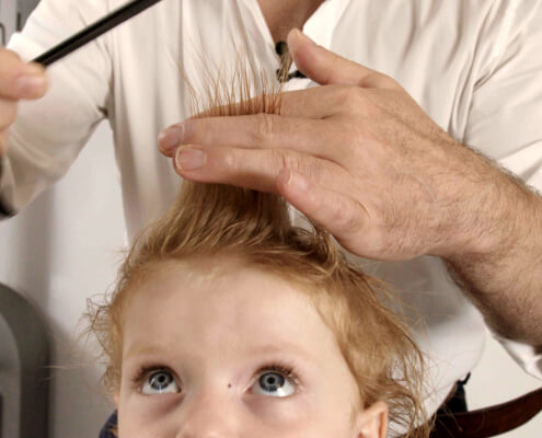 Kinder Haare schneiden Odelia